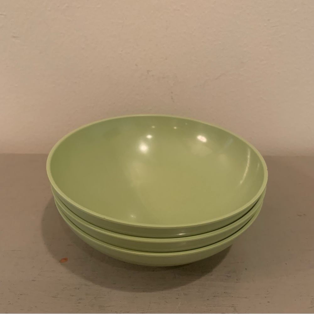 Three VTG Texas Ware Avocado Green Melmac Bowls.